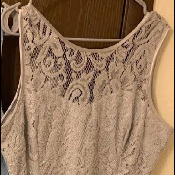 Dress - Picture 3 of 4